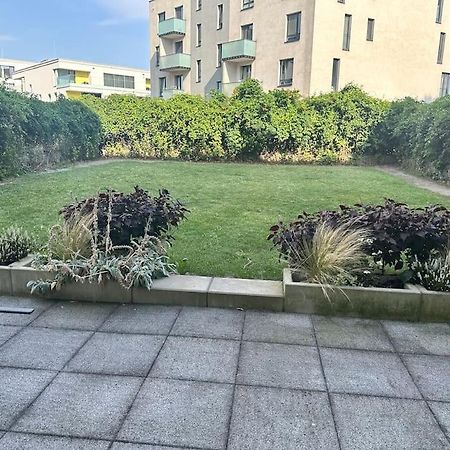 Garden Apartment Karolina 俄斯特拉发 外观 照片